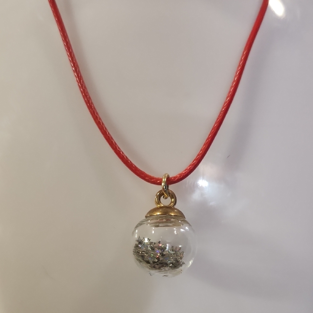 Elegant Red Necklace with Gold Accents
